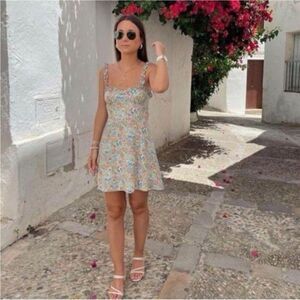 ✨Zara Ruffle Neckline Floral Smocked Back Mini Sz XL Dress✨